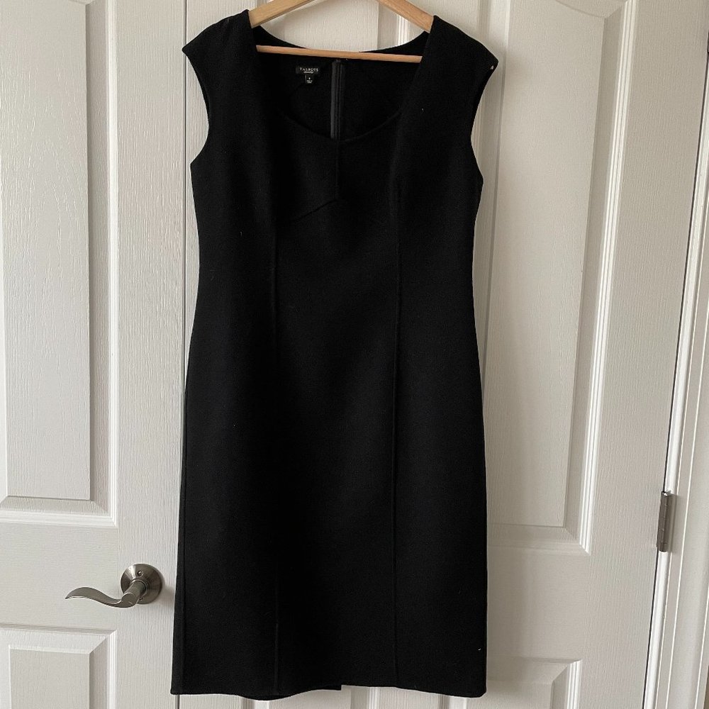 Talbots Black 100%Wool  V Neck Sleeveless Sheath Dress Knee Length Size 8
